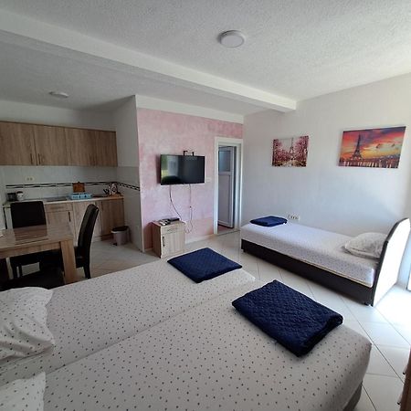 Apartmani Cavor Budva Exteriör bild