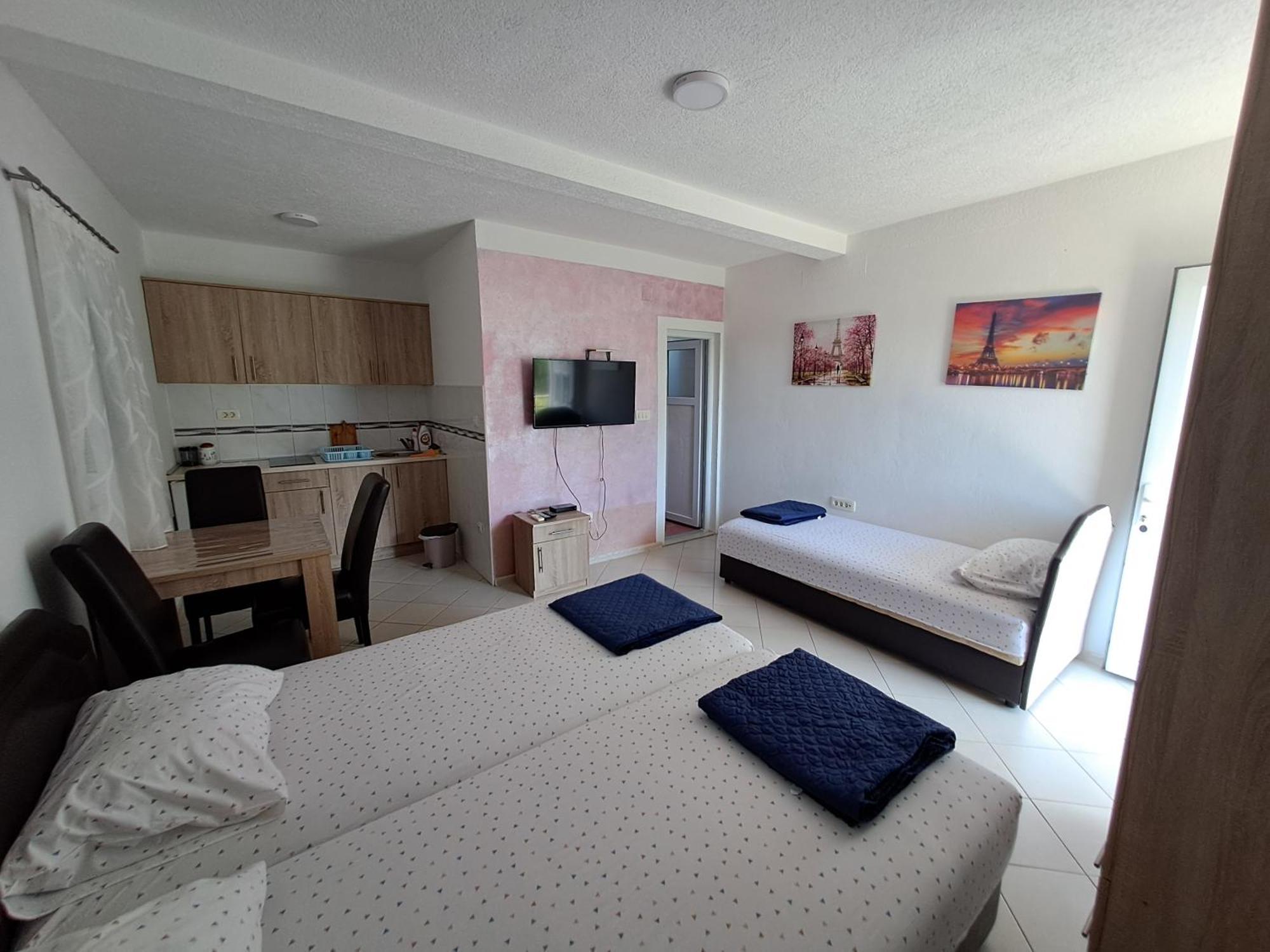 Apartmani Cavor Budva Exteriör bild